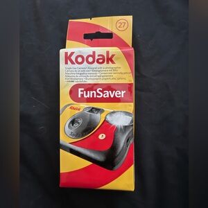 Kodak Disposable FunSaver Camera w Flash 27